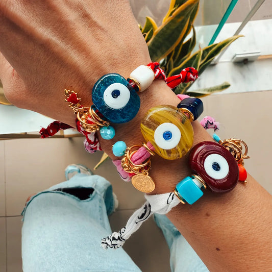 Ava